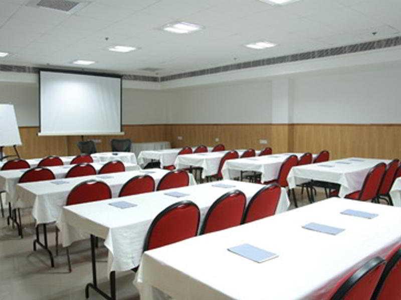 Chirag Residency Hotel New Delhi Ngoại thất bức ảnh