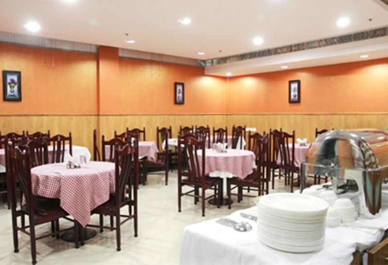 Chirag Residency Hotel New Delhi Ngoại thất bức ảnh