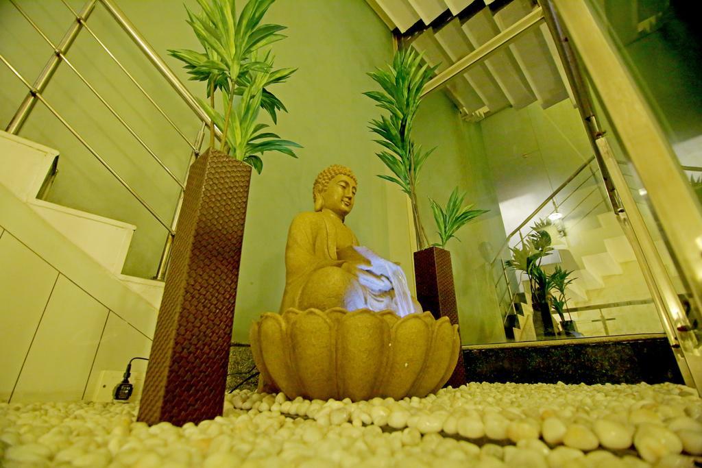 Chirag Residency Hotel New Delhi Ngoại thất bức ảnh