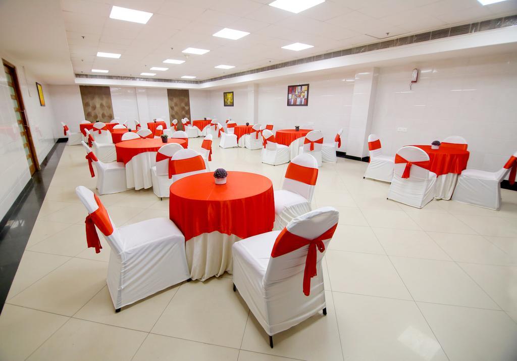 Chirag Residency Hotel New Delhi Ngoại thất bức ảnh