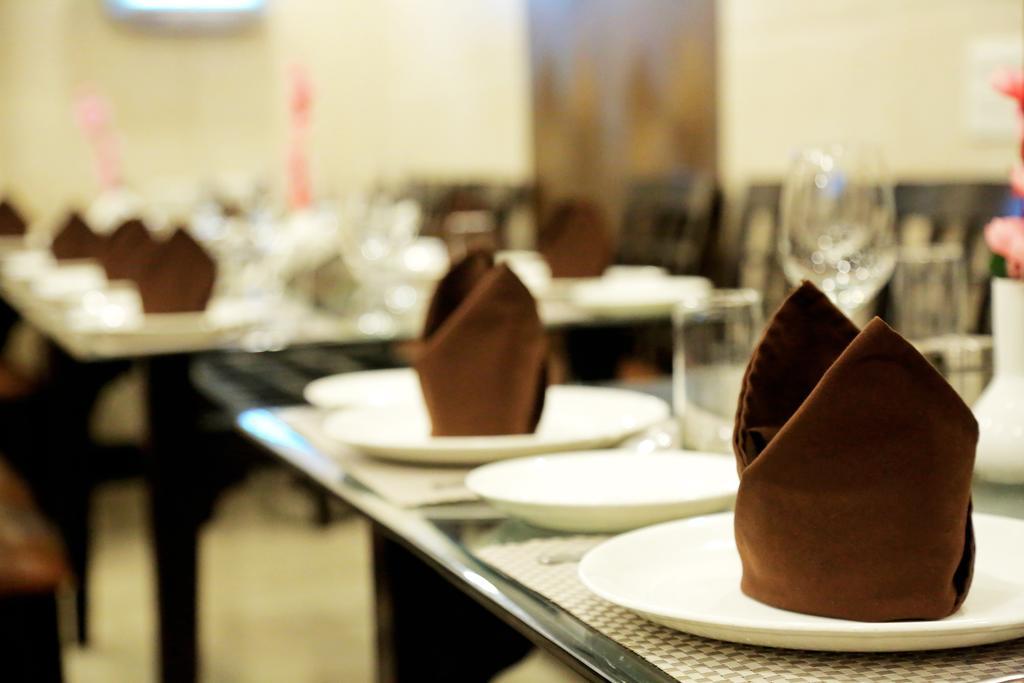 Chirag Residency Hotel New Delhi Ngoại thất bức ảnh