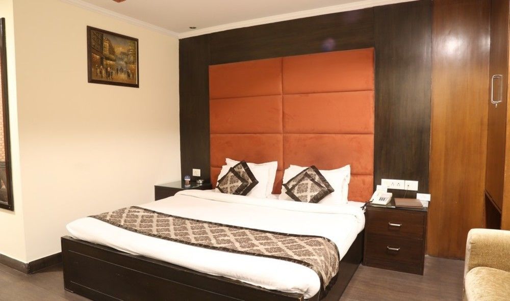 Chirag Residency Hotel New Delhi Ngoại thất bức ảnh
