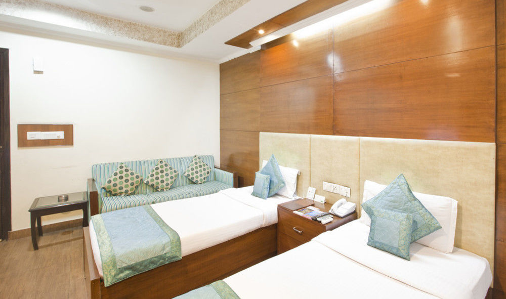 Chirag Residency Hotel New Delhi Ngoại thất bức ảnh