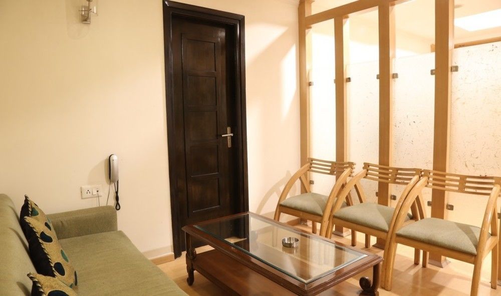 Chirag Residency Hotel New Delhi Ngoại thất bức ảnh